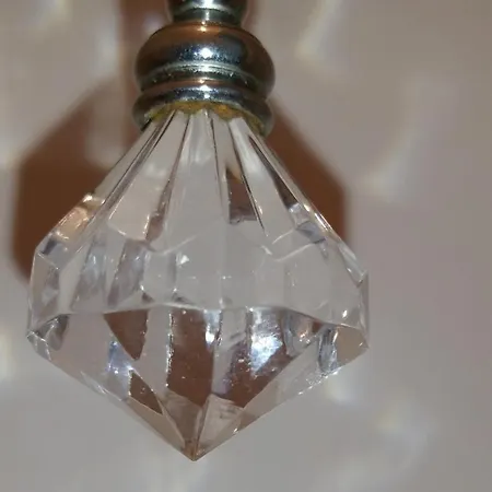 Diamonds Near Hospital Bed & Breakfast 3*