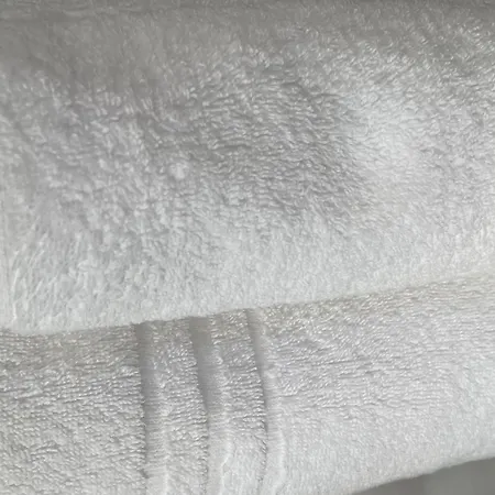 Diamonds Near Hospital بيت ضيافة يورك