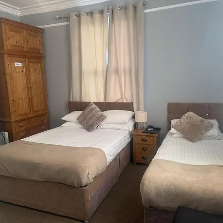 Diamonds 3* York