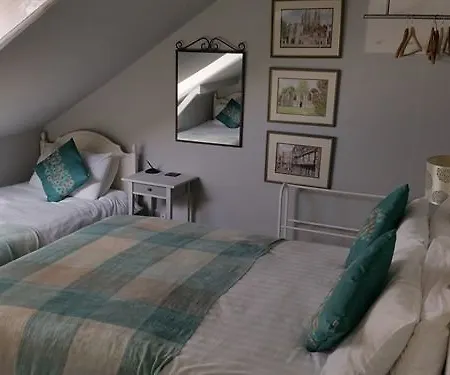 Bed & Breakfast Diamonds Near Hospital 3*