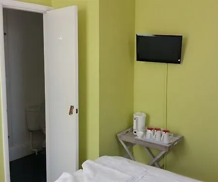 Bed & Breakfast Diamonds Near Hospital 3*