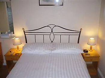 Diamonds Guest house 3*