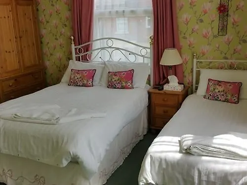 Guest house Diamonds York