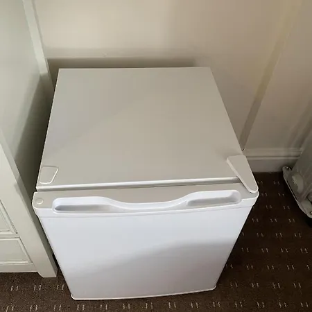 Diamonds Near Hospital 3* York