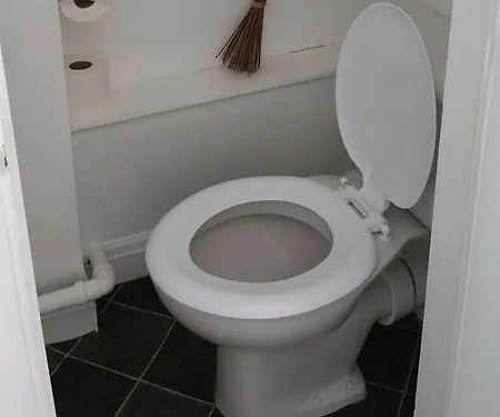 Πανσιόν Diamonds Near Hospital